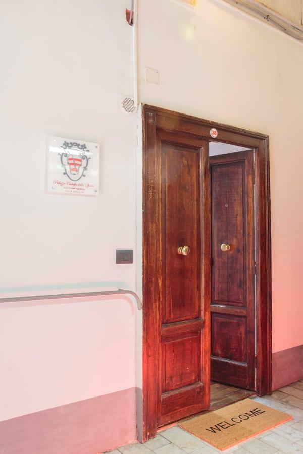 Palazzo Carafa Della Spina Room And Apartment Napoli Eksteriør billede